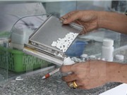 Nguy cơ bùng phát dịch HIV kháng thuốc ở Việt Nam nếu thiếu ARV