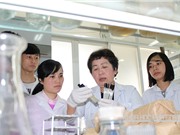 Nữ phó giáo sư “phù thuỷ cưỡi siêu chổi”
