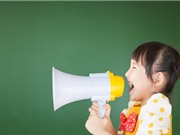 Trẻ chậm nói cần can thiệp 3 năm đầu đời