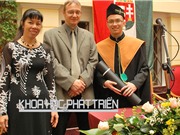 Nhà khoa học Việt chống dịch bệnh trên đất Pháp