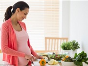 Bà bầu đang “ném tiền qua cửa sổ” vì uống thuốc bổ