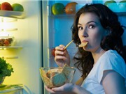 5 mẹo hay giúp tránh ăn vặt vào ban đêm