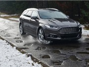 Ford phát triển hệ thống cảnh báo ổ gà trên đường