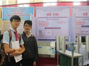 Hai học sinh lớp 9 chế tạo máy điều hòa xanh từ năng lượng gió
