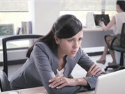 15 bài tập tại bàn làm việc giảm đau mỏi cho dân công sở