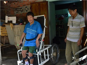 Giường đa năng dành cho người bị liệt - sản phẩm của nhà sáng chế Việt Nam