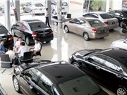Dân buôn ôtô ở Việt Nam phá sản vì giá xe giảm mạnh 