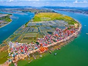 Ngắm dòng sông là biểu trưng địa lý của Quảng Bình
