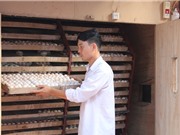 Thôn có nghề ấp trứng vịt lộn, doanh thu gần 200 tỷ đồng/năm