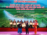 Tuyên dương 500 đại biểu dân tộc thiểu số 