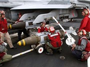 Mô hình quản trị trên tàu sân bay USS Carl Vinson