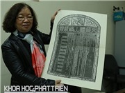 Người chạm vào lịch sử qua những tấm bia