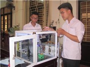 Hai học sinh chế tạo thành công robot thí nghiệm hóa học