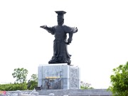 Quá trình xây dựng Đinh Tiên Hoàng trở thành một biểu tượng đa năng