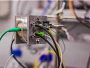 Đột phá: Quang hợp nhân tạo có thể biến CO2 thành nhựa với giá rẻ
