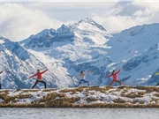 Tập yoga tại công sở giúp nhân viên bớt căng thẳng
