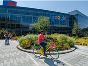 Bằng một cách bí ẩn nào đó, Google biết chính xác địa chỉ ông ngoại quá cố của tôi dù ông chưa bao giờ sử dụng internet