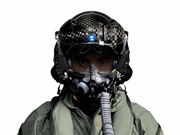 Chiếc mũ bay gần 10 tỷ đồng của phi công F-35 Mỹ