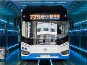 Khử trùng xe buýt bằng tia cực tím để phòng ngừa Covid-19