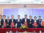 Ngành thông tin và truyền thông cam kết hỗ trợ để "tạm dừng đến trường nhưng không dừng việc học"