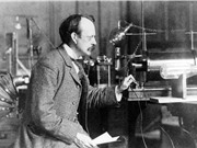 JJ Thomson: Người phát hiện electron