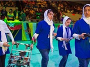 Nhóm nữ sinh Afghanistan chế tạo máy thở từ các bộ phận xe ôtô cũ