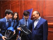 Thủ tướng biểu dương nhóm tác giả mũ cách ly di động Vihelm 