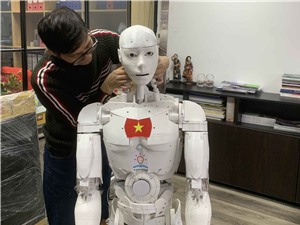 Robot trí tuệ nhân tạo trợ giảng đầu tiên của Việt Nam