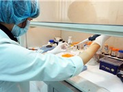 Từ bỏ bằng sáng chế vaccine COVID-19: Có dễ áp dụng?