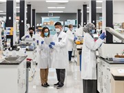 Vingroup nhận chuyển giao công nghệ sản xuất vaccine COVID mRNA dạng đông khô