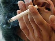 Hút thuốc lá gây mất thính lực