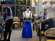 Nhà hàng đầu tiên sử dụng robot phục vụ tại Iraq