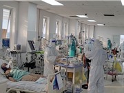 Thủ tướng yêu cầu quản lý chặt chẽ nhóm nguy cơ cao, tăng cường công tác điều trị, giảm ca chuyển nặng, tử vong do COVID-19