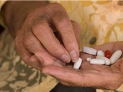 Vitamin tổng hợp hàng ngày có thể cải thiện chức năng não ở người lớn tuổi