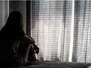 Cảm thấy chán nản hoặc cô đơn gây lão hóa nhanh hơn hút thuốc