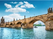 Cây cầu biểu tượng của Prague