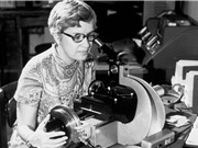 Vera Rubin chứng minh sự tồn tại vật chất tối