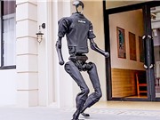Robot hình người nhanh nhất thế giới