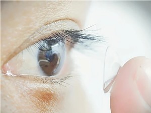 Kính áp tròng cho phép quan sát tia hồng ngoại ngay cả khi nhắm mắt